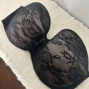 Victoria’s Secret Lined Strapless Unwire Lace Bra Black 36DD